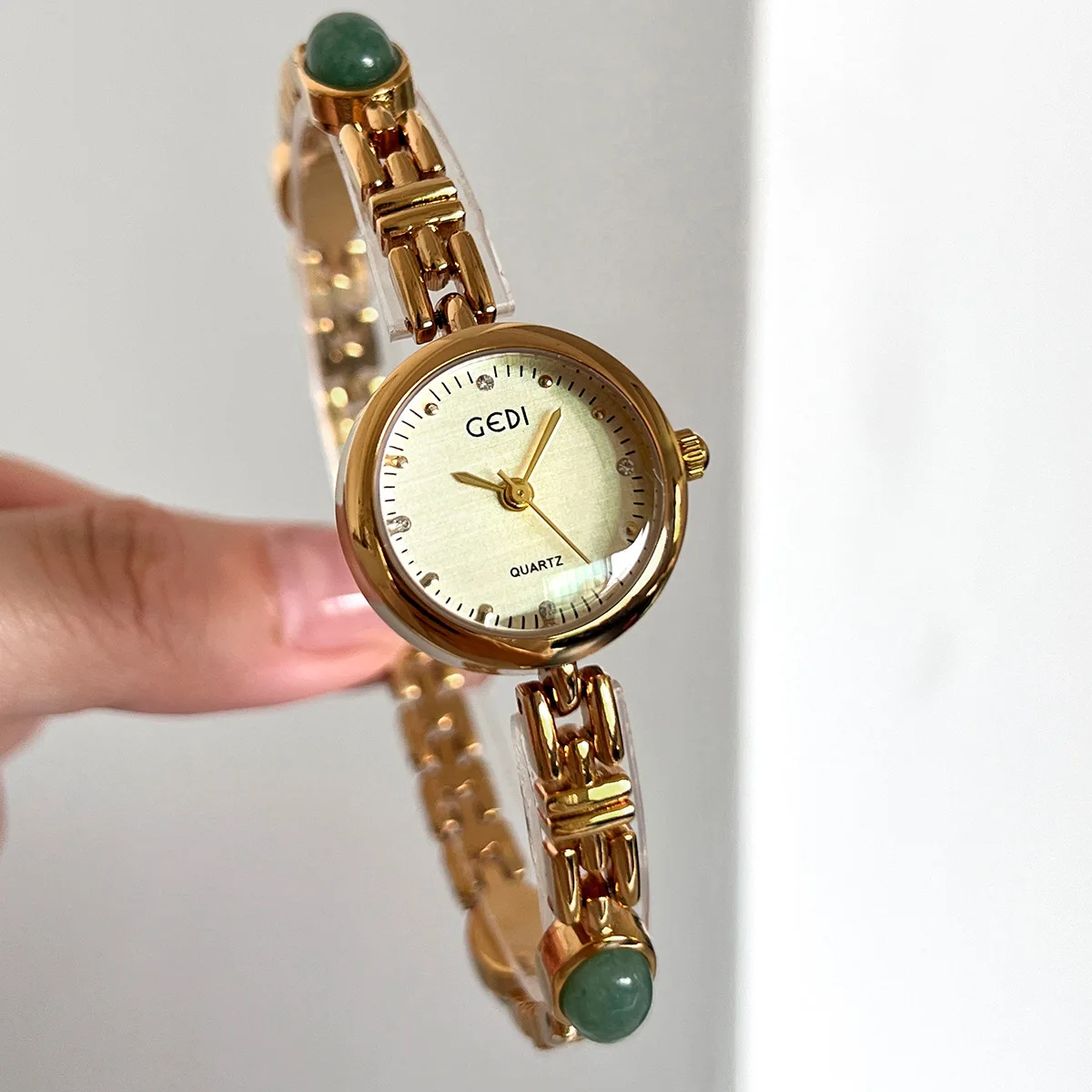 GEDI Luxury Gold Women Watches Natural Green Jade Bracelet Women's Wristwatch Simple Small Dial High Quality Quartz Clock Gifts