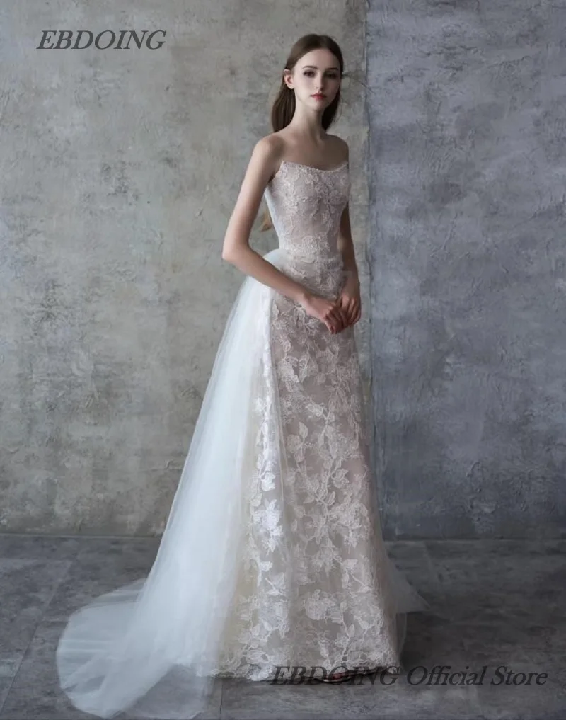 ชุดแต่งงานทรงเมอร์เมด ผ้าลูกไม้ คอทรงเรือ แขนกุด พร้อมชายกระโปรงถอดได้  ชุดเจ้าสาวสั่งตัด