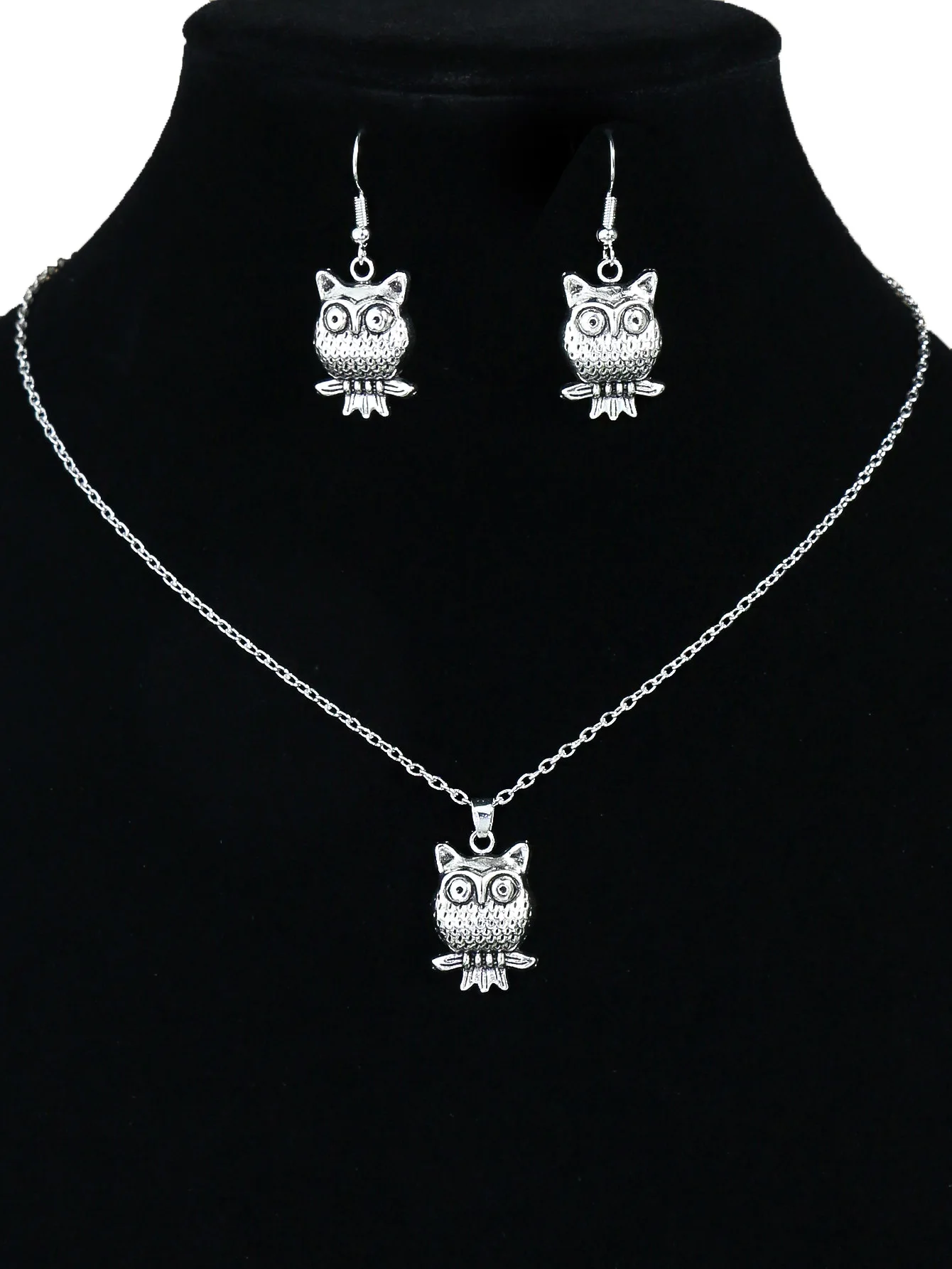 Trendy minimalist metal owl earrings necklace set combination mystery fun set combination versatile holiday gifts