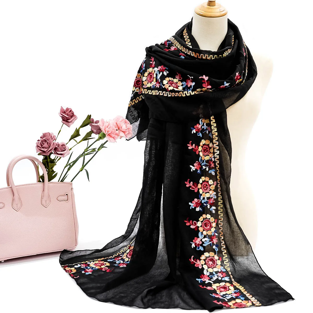 A women\'s fashionable embroidered embroidered soft edged thin scarf shawl