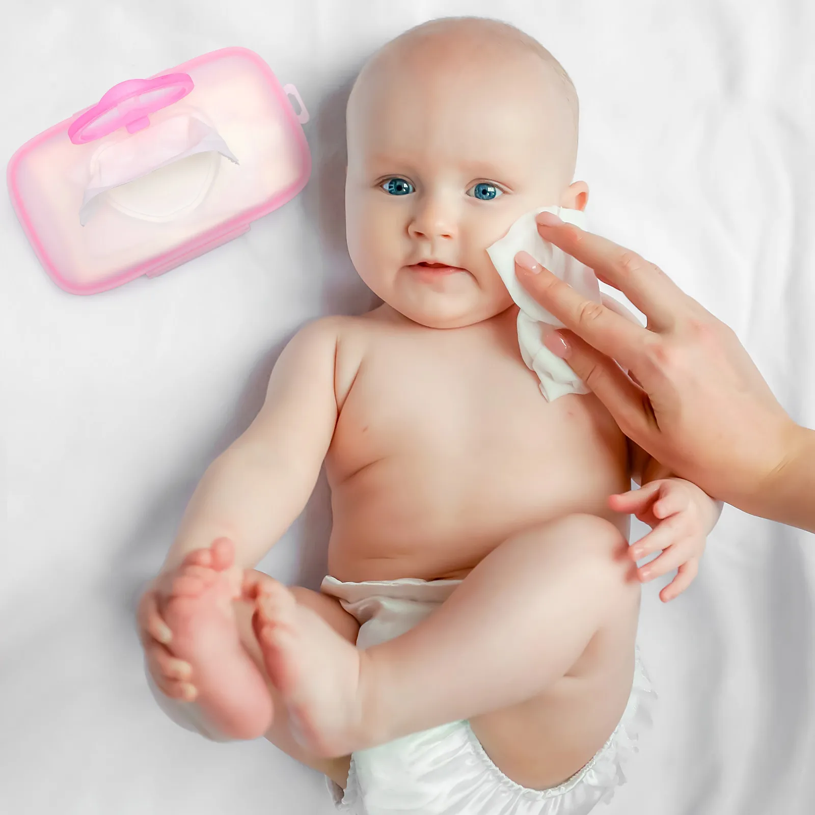 

Portable Baby Wipes Box Plastic Hanging Design Easy Refill Travel Stroller Crib Use Wipes Container Silicone