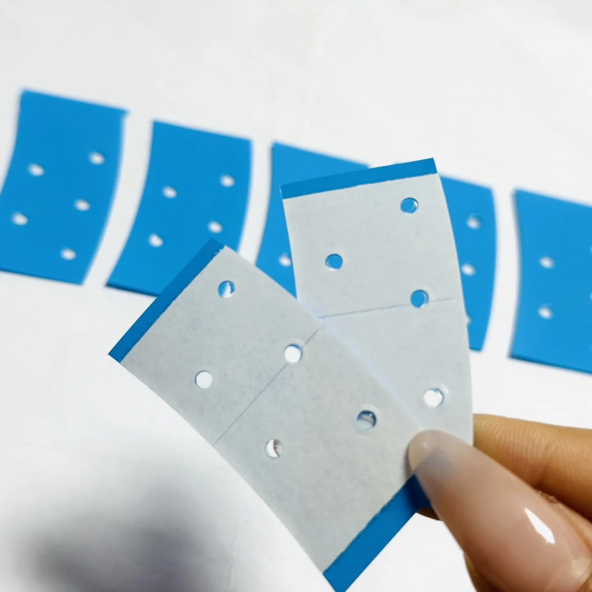 Лента Ultra Hold Клей Двусторонняя ультрафиксирующая лента для системы волос Клей для фиксации волос Для салона кружевной системы и мужской клей для париков