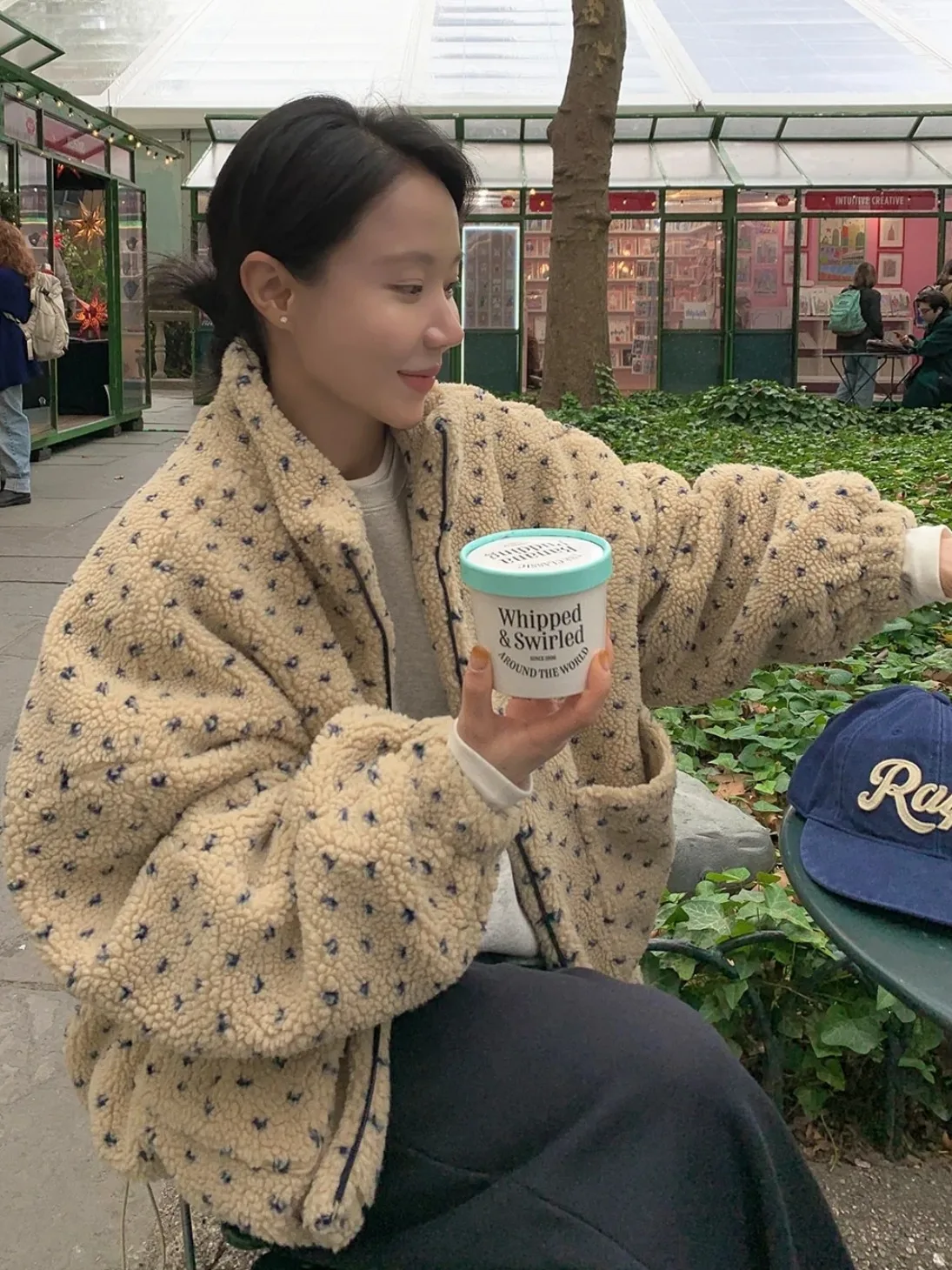 

Chic Winter Lamb Fur Jaet Women's Loose Fit Stand Collar Heart Pattern Warm Versatile Outerwear Suitable for Various Ocns