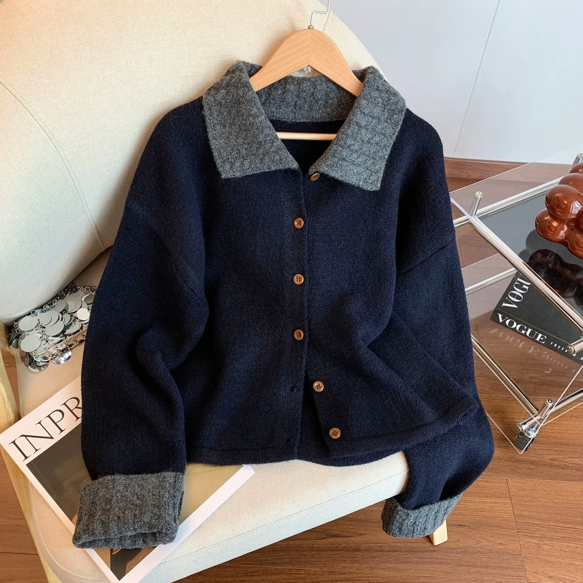 

Женский повседневный свитер с длинными рукавами и черным, синим и белым воротником, кардиган в американском стиле, уличная мода, зимний топ в стиле ретро, теплая одежда