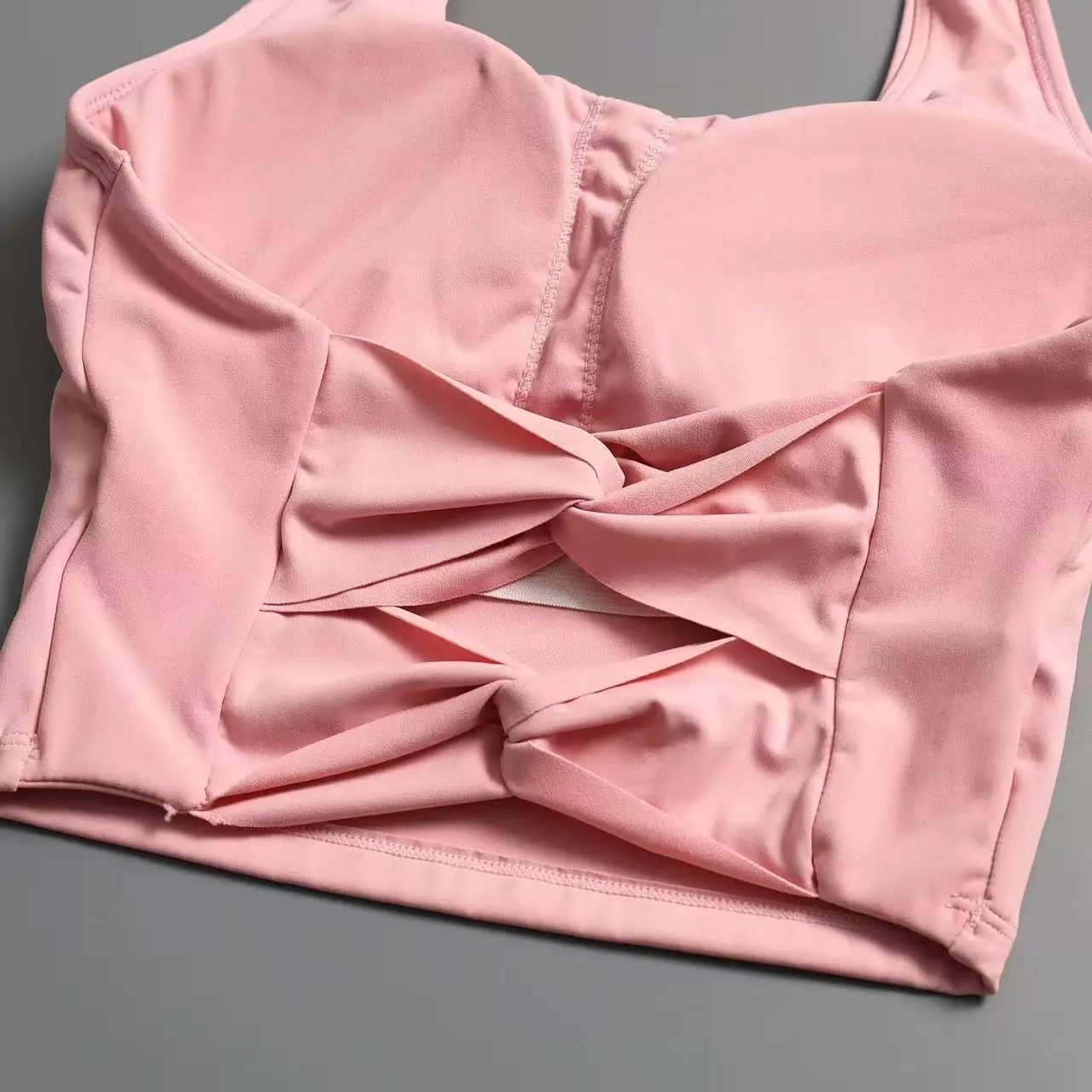 Sexy Neckholder-Sporttop für Damen, stoßfest, für Laufen, mit schönem Rückendesign, professioneller Pilates-Trainings-BH, Fitness-Yoga-Unterwäsche-Anzug – Detail 11