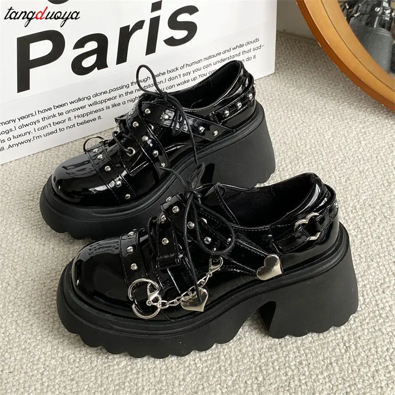 Punk Metal Chain Platform Pumps Women new Buckle Strap Lolita Shoes Woman Japanese Patent Leather High Heels Gothic Shoes black