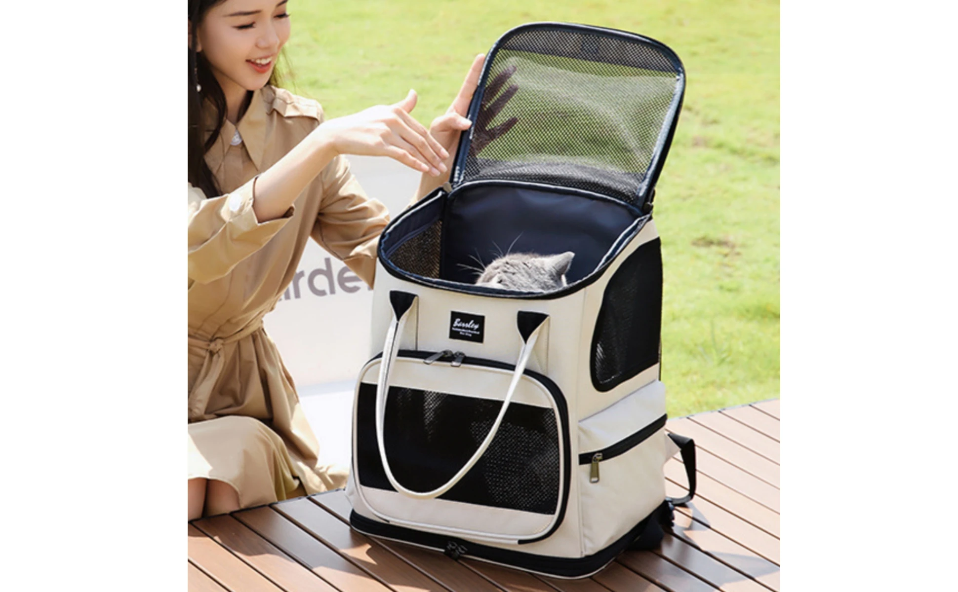 Pet Carrier Backpack Zippered Mesh Pet Carrier Backpack Water-Resistant Easy to Clean for Travel
