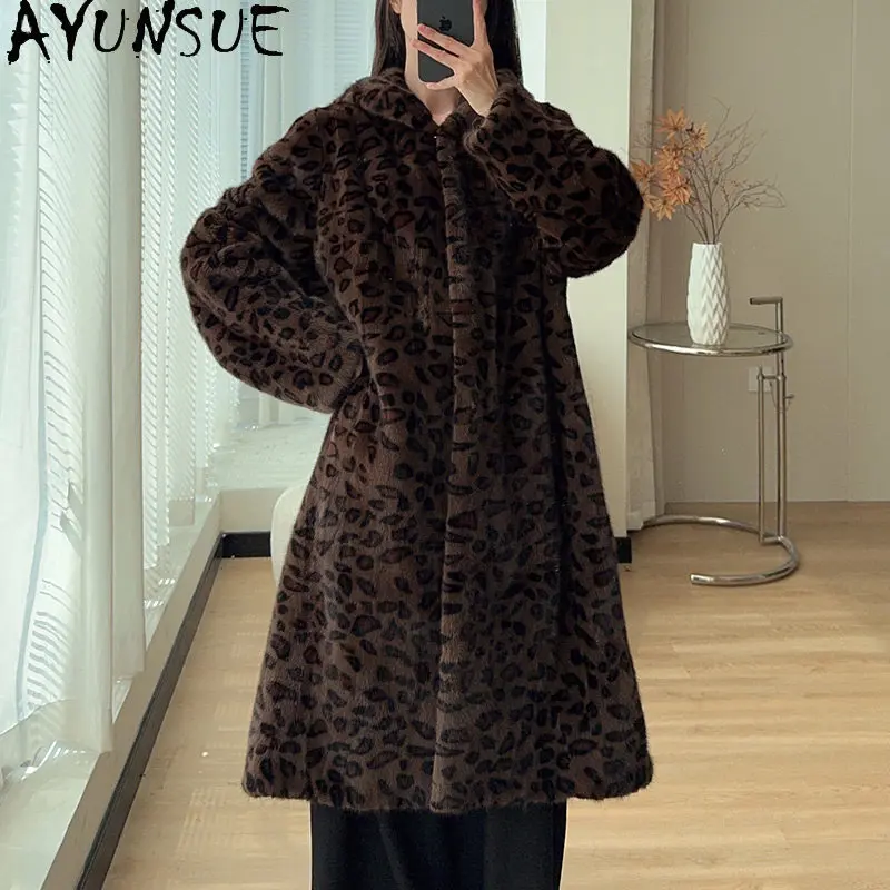 AYUNSUE-abrigo de piel de visón Natural para mujer, ropa de invierno, abrigos de piel auténtica de visón entero, novedad en abrigos de longitud media con estampado de leopardo 2026