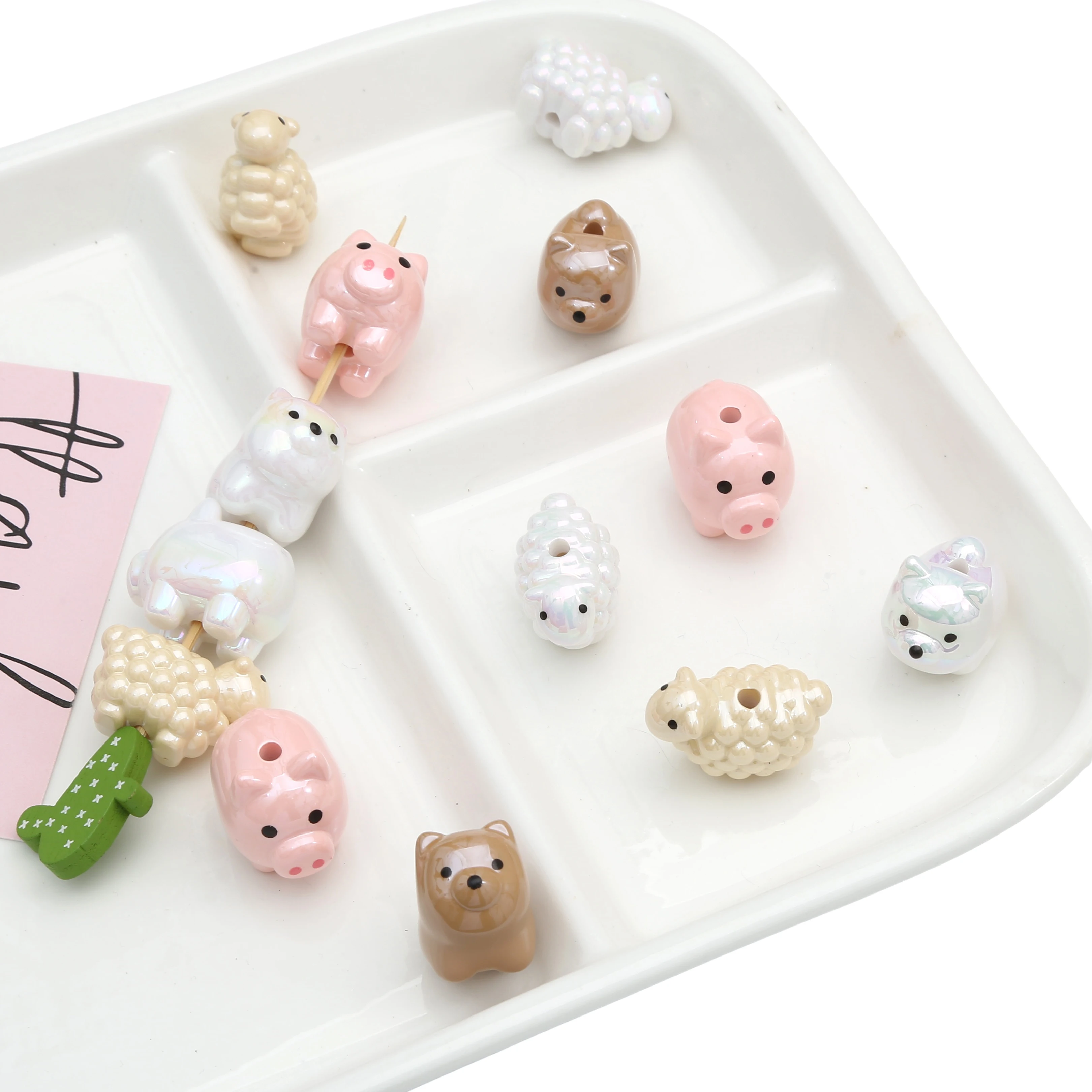 Perles d'animaux en acrylique, mouton, cochon, UV, trou de dessin animé, perles amples peintes à la main, pour bricolage, bijoux artisanaux, accessoires de fabrication