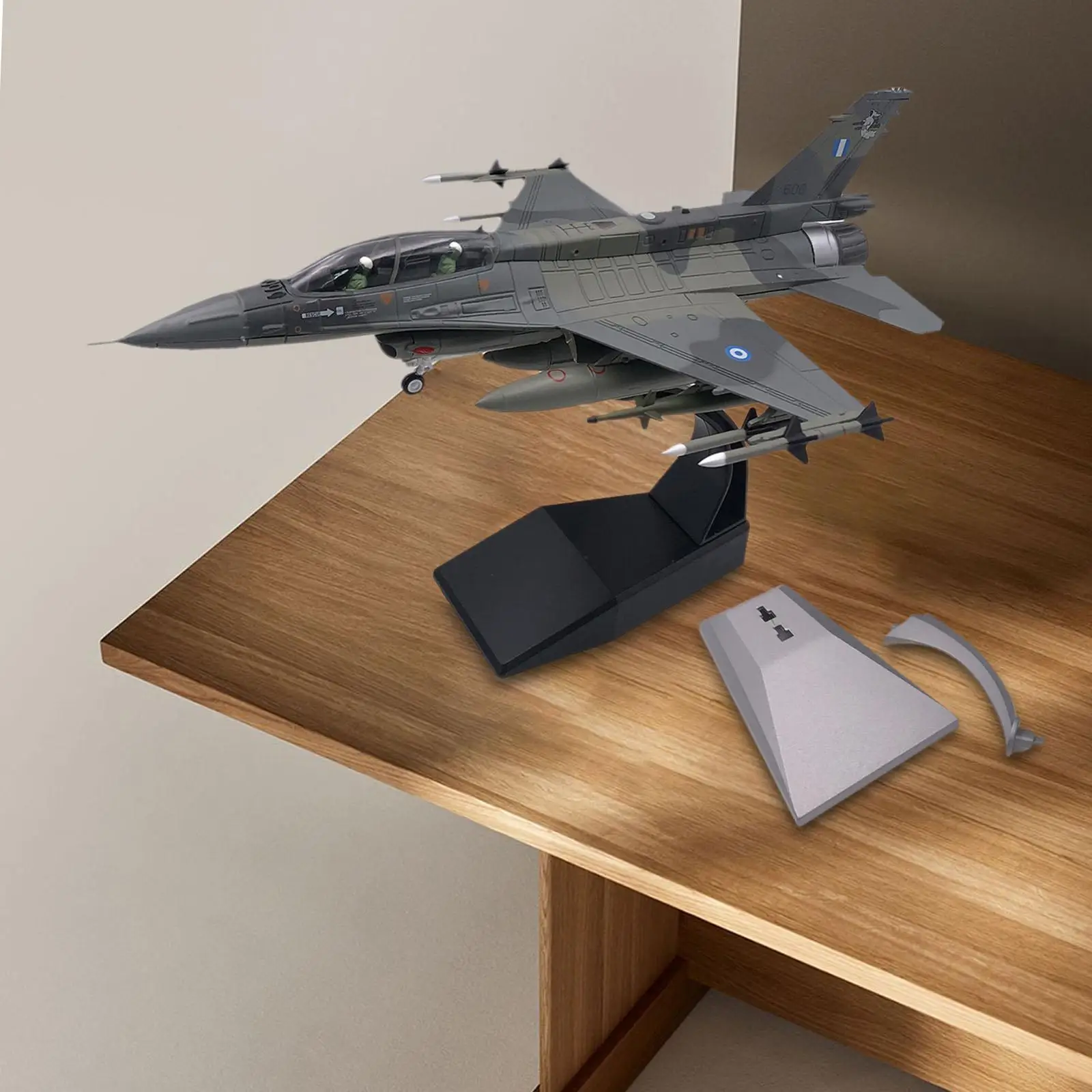 Alloy 1/72 F16D Fighter Model Oornament with Display Base for Home Bookshelf