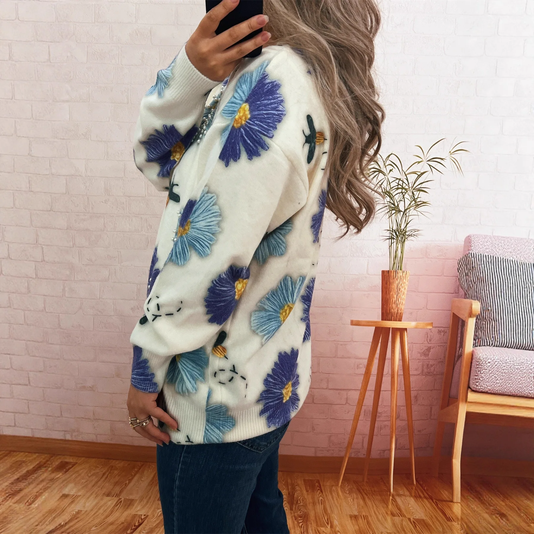 Damski sweter na jesień i zimę 2025, uniwersalny, codzienny, retro, z kwiatowym wzorem, luźny, z długim rękawem, dzianinowy top, sweter do noszenia na co dzień i do pracy.