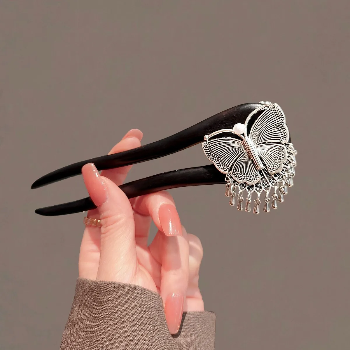 

Новая деревянная заколка для волос в этническом стиле с бабочкой, для прически «конская грива», для фиксации волос на затылке