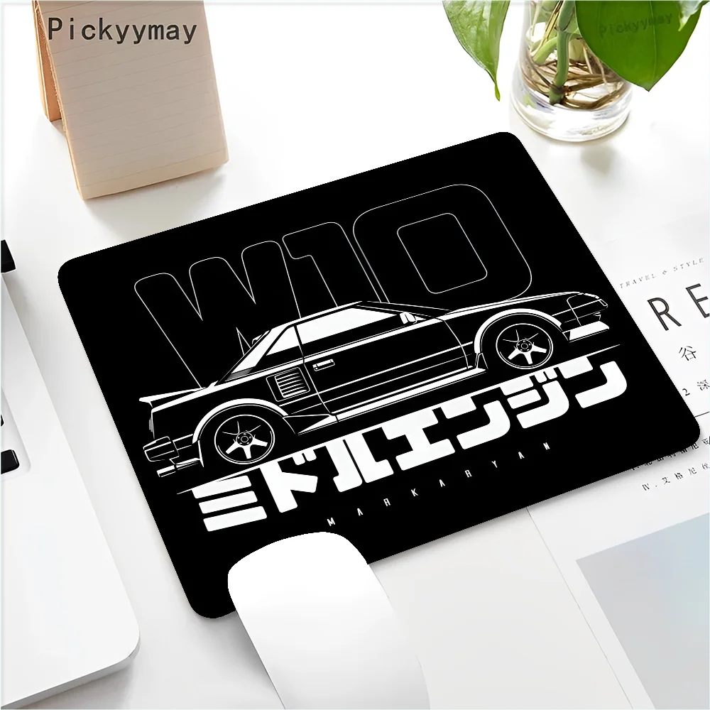 Japan JDM Sports CarsRubber Small Desktop Desk Mat Kawaii Gaming Accessories studenti Writing Pad per PC Mouse Carpet