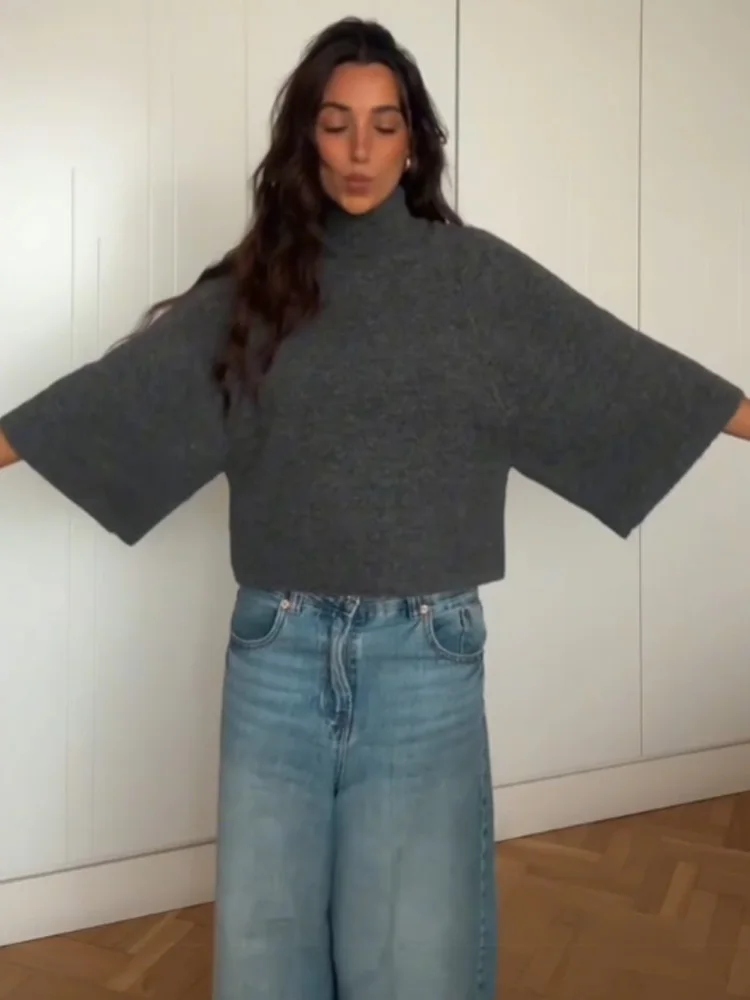 

HH Women Fashion Long Sleeves Vertical Wide Sleeve Short Sweater Female Round Collar Solid 2-Color Fit Loose Leisure Tops