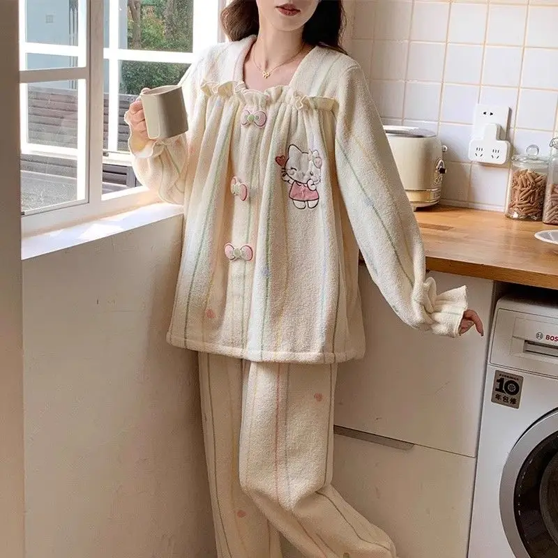 

Стиль принцессы, осенне-зимний коралловый бархат, мягкие удобные повседневные пижамы для девочек, утолщенная фланель, комплект домашней одежды с бантом «Hello Kitty»