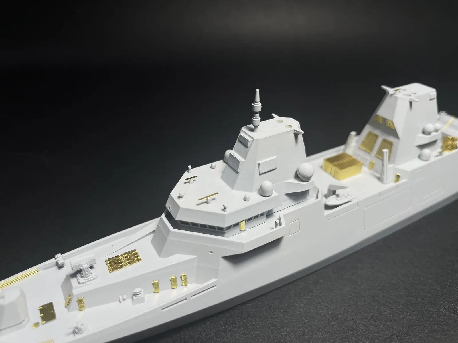 EVModel S040 1/700 German Navy F126 Frigate MKS 180 Multi-Purpose Combat Ship