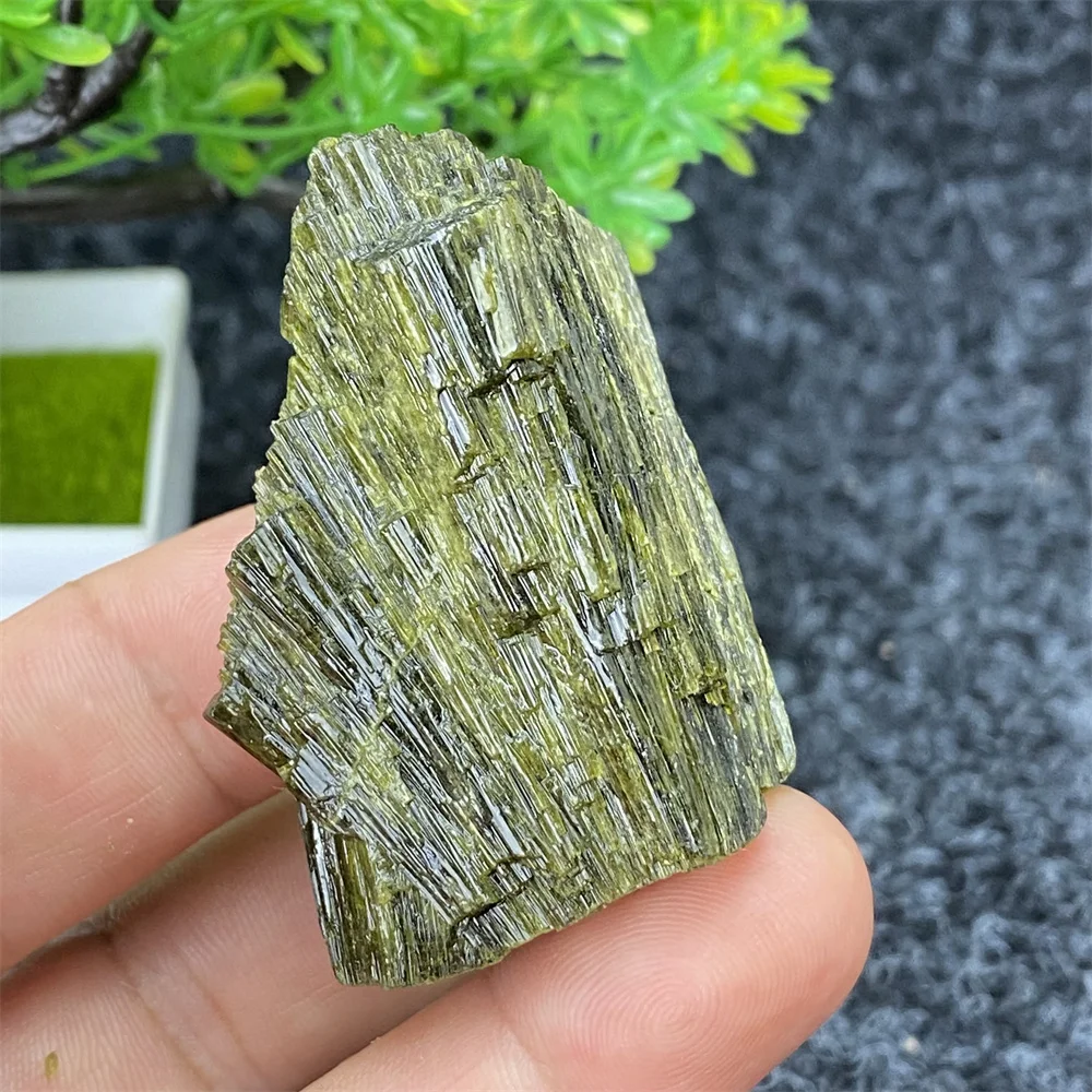 Natural Mineral Green Tourmaline Rough Specimen Crystal Healing Meditation Spiritual Home Decoration