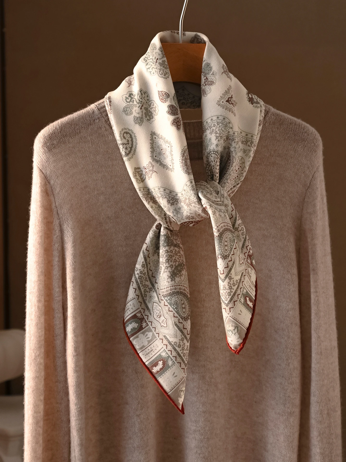 ele-silk-wool-scarf-women's-thin-faionable-high-end-autumn-winter-luxury-camere-awl-double-sided-plant-floral-pattern