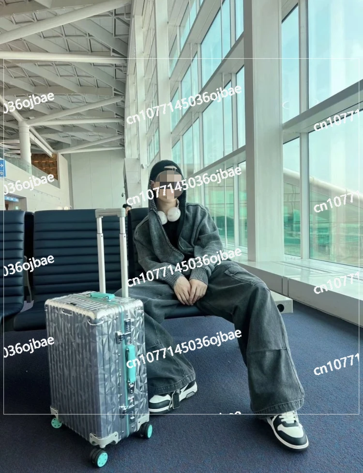 

21-inch Luggage, Luggage Boarding Case, Aluminum-magnesium Alloy Mirror Pattern, Joint Model.