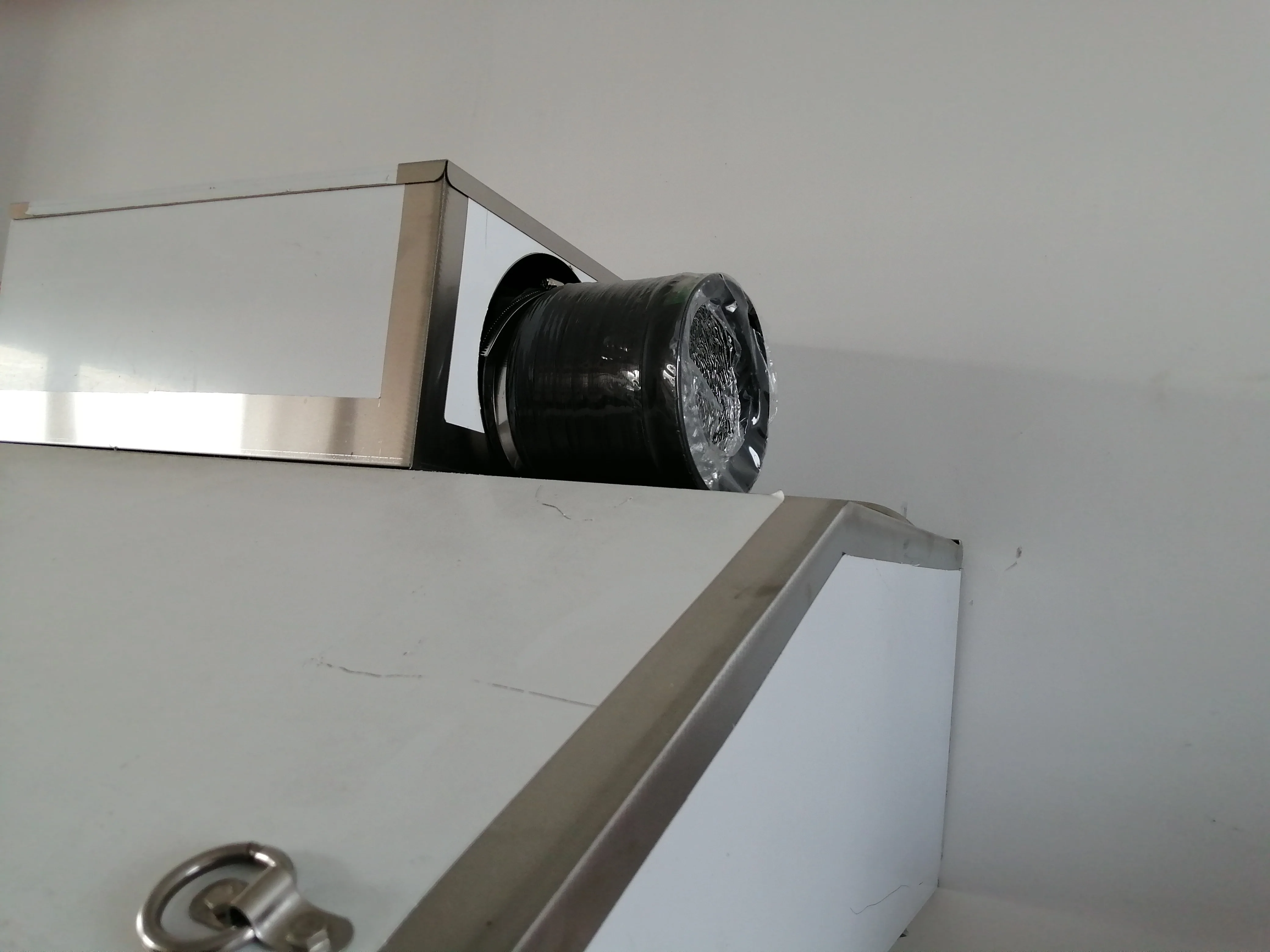 2022 Commercial Stainless Steel Kitchen Hood Range Hood Kitchen Decoration 201/ 304 Stainless Steel for Hotel Kitchens LOW Noise