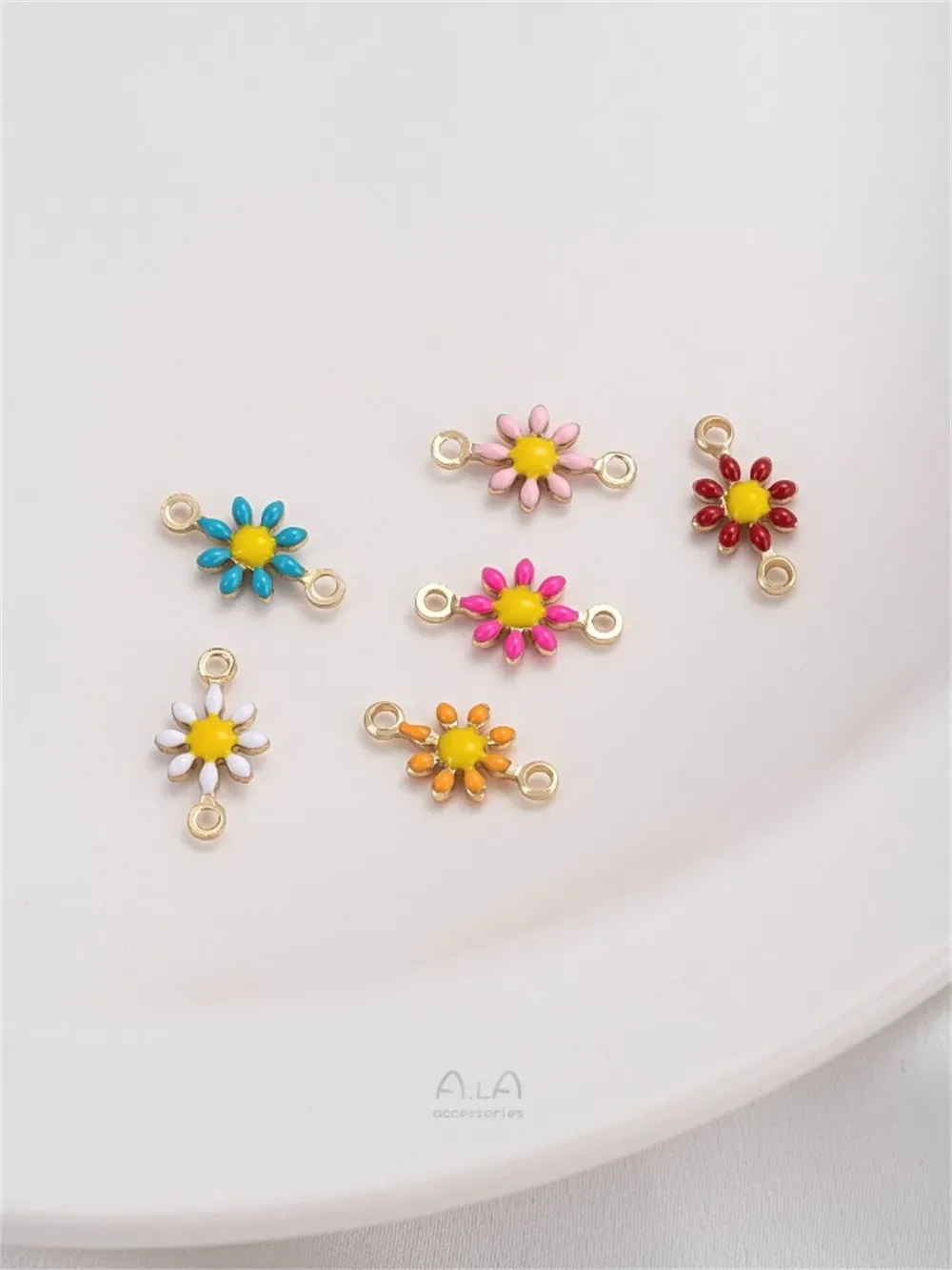 14K Gold-Color Dripping Oil Small Daisy Double Hanging Accessories Handmade DIY Bracelet Necklace Earrings Pendant Jewelry K575