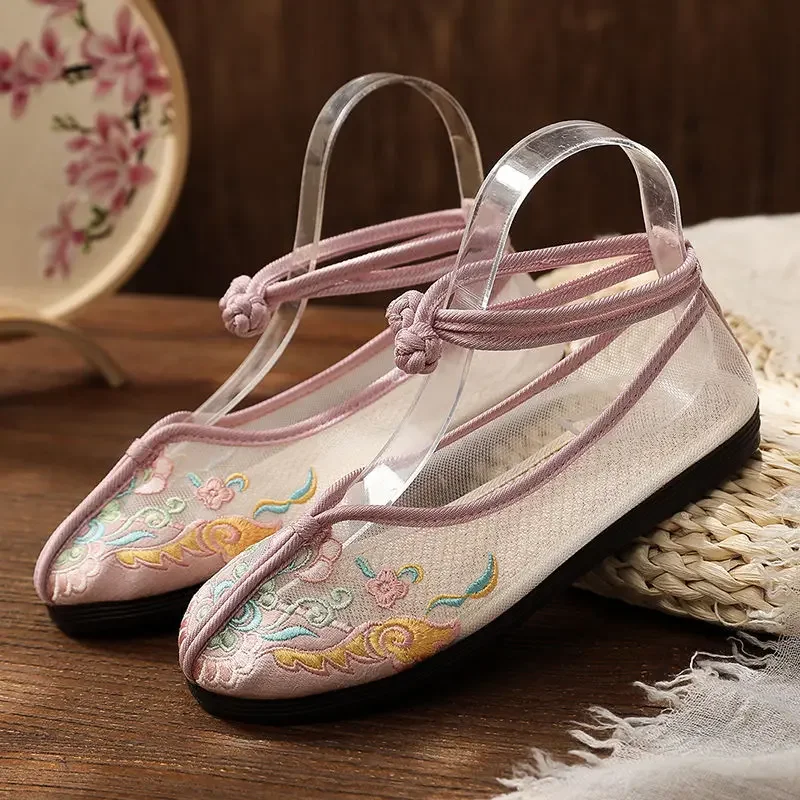Zapatos de verano de tela antigua de Beijing, sandalias informales de malla transpirable huecas de estilo étnico Hanfu, zapatos bordados para mujer