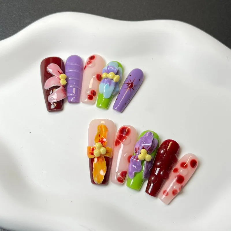 

10PCS Handmade 3D Floral Carved Nails Clear Press on Nails Trapezoid Shape Hand Painted Design Sheer False Nails Elegant Vintage