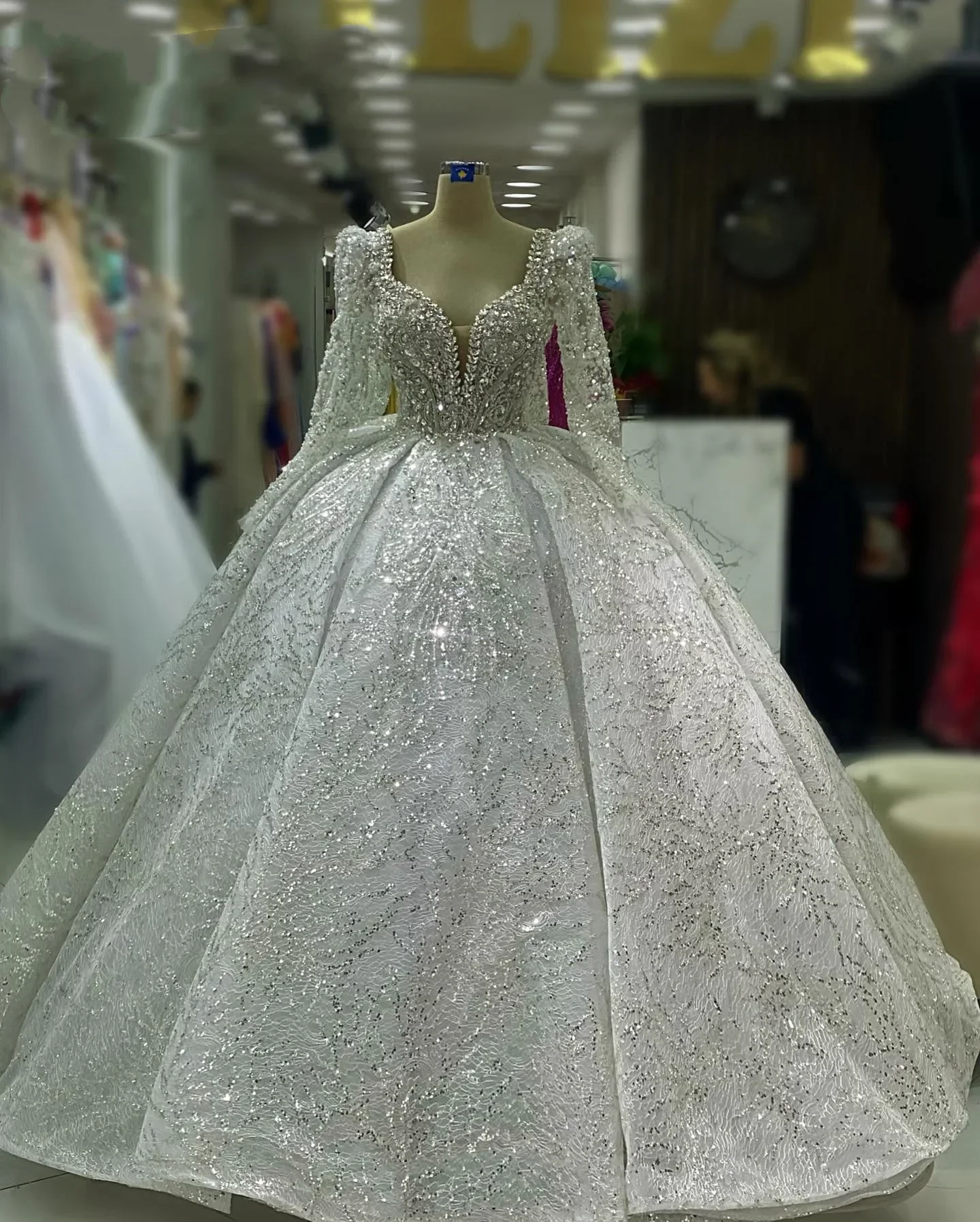 

Flavinke индивидуальные роскошные арабские кружевные свадебные платья с длинным рукавом, мусульманские кристаллы из бисера, свадебные платья, бальное платье