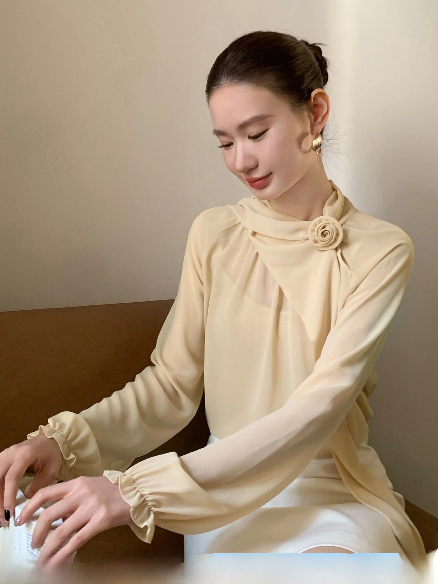 

Elegant Long Sleeve Chiffon Shirt Women's Design Sense Three-Dimensional Flower Pattern Two-Piece Set with Sash French Style ...