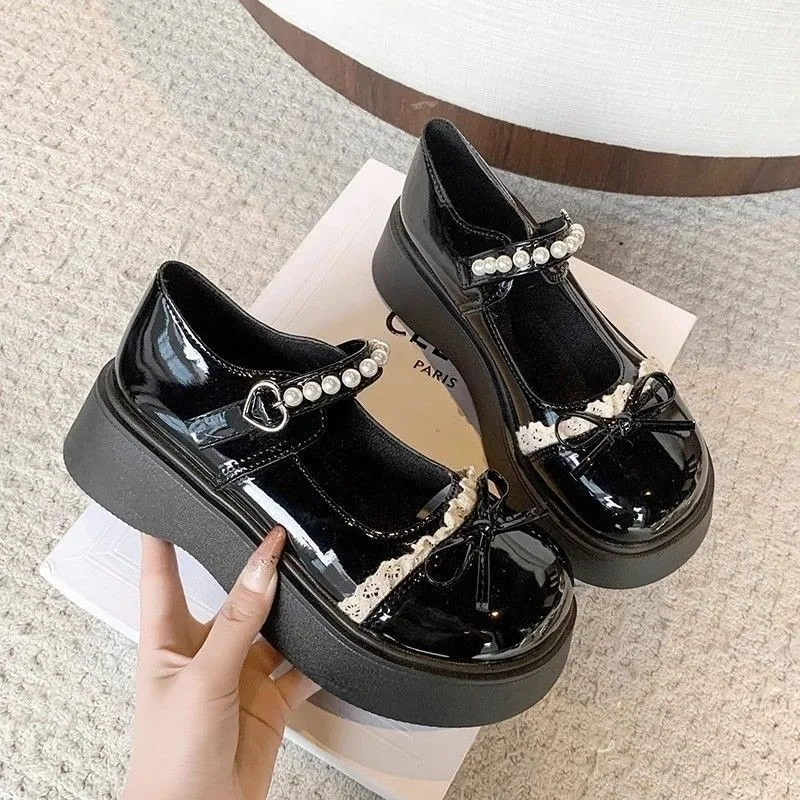 حذاء نسائي صيفي جديد على الطراز الغربي لعام 2025 حذاء فردي مسطح مريح ومريح #1