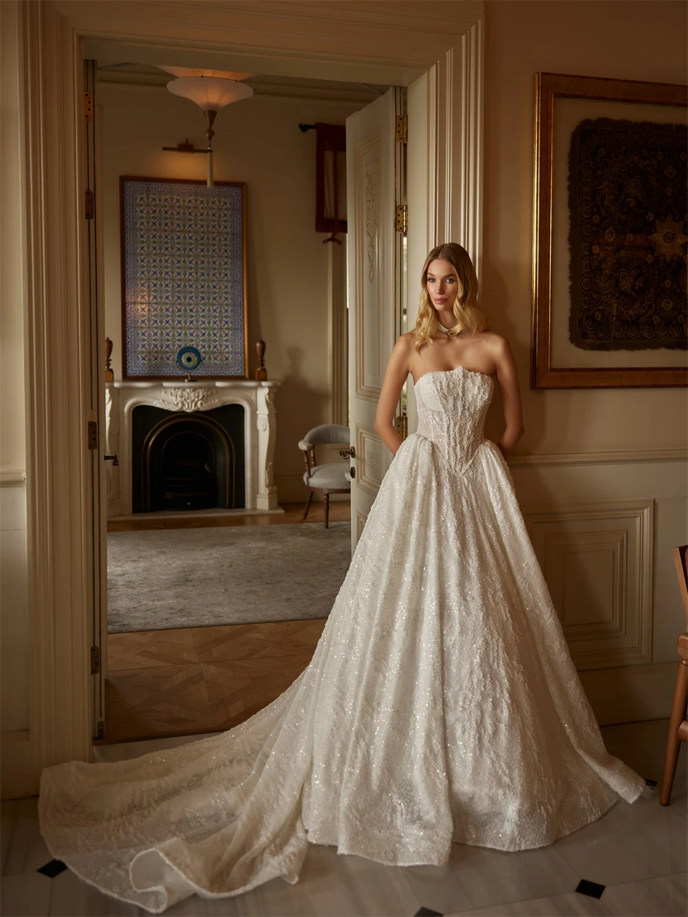 

Customized Elegant White Organza Wedding Dress Formal Strapless Sleeveless Bridal Gowns Soft A-Line Court Train Vestido De Novia