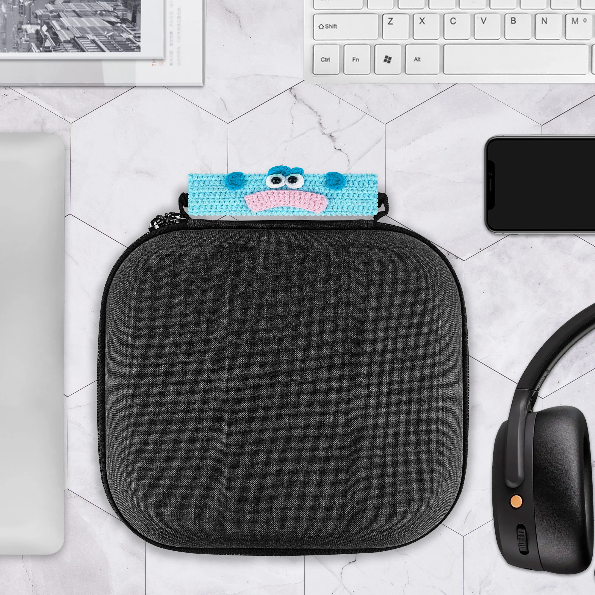 حافظة سماعات الرأس Geekria Shield متوافقة مع Bose QC Ultra II وJBL Tour ONE M3 وSouncore Space One Pro والمزيد