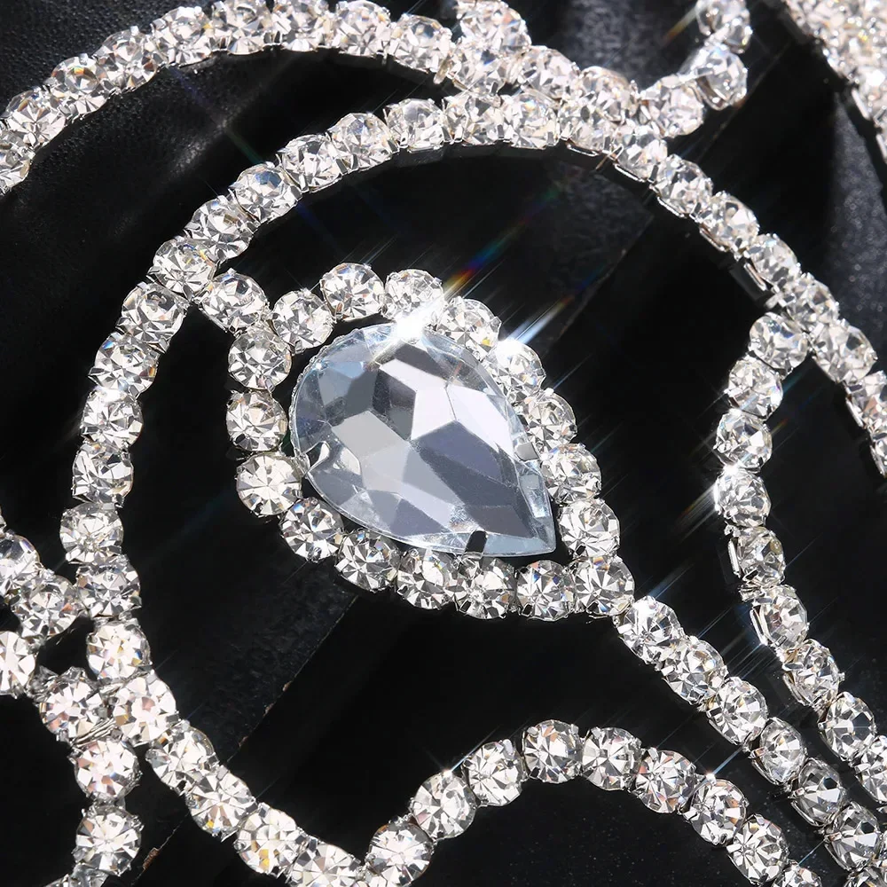 حمالة صدر بكيني فاخرة للنساء من حجر الراين ، ملابس داخلية هندسية لتسقط الماء ، دعامة صدر كريستال ، مجوهرات للجسم ، موضة