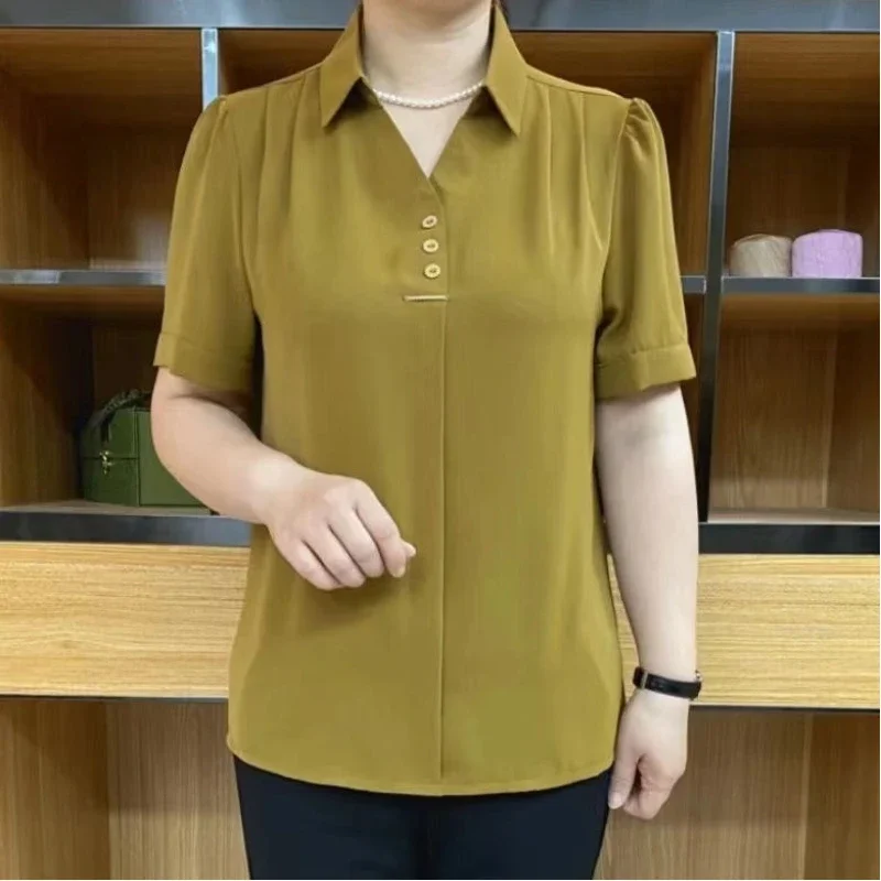 Chemise d'été haut de gamme pour mère d'âge moyen, nouvelle chemise à manches courtes, couleur unie, à la mode, 40 à 50 ans, haut tendance