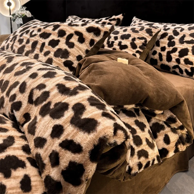 2025 new autumn and winter thickened warm and comfortable rabbit plush four-piece set student dormitory three-piece bedding