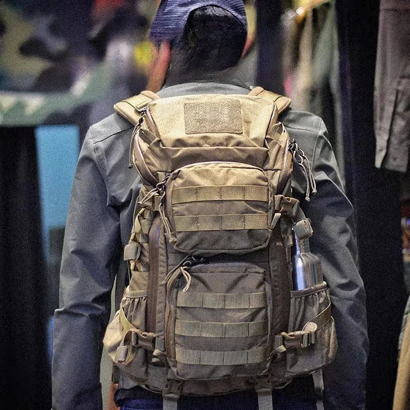 

Flash 30L Tactical Backpack, Outdoor Double-shoulder Mountain Climbing and Hiking Backpack