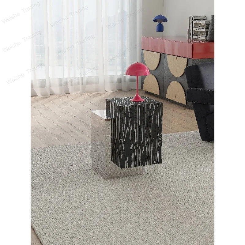 Niche light luxury and simple, a few stainless steel 8k mirror stainless steel metal edges on the sofa