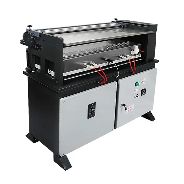 Macchina per incollaggio carta da 700 mm con colla a caldo