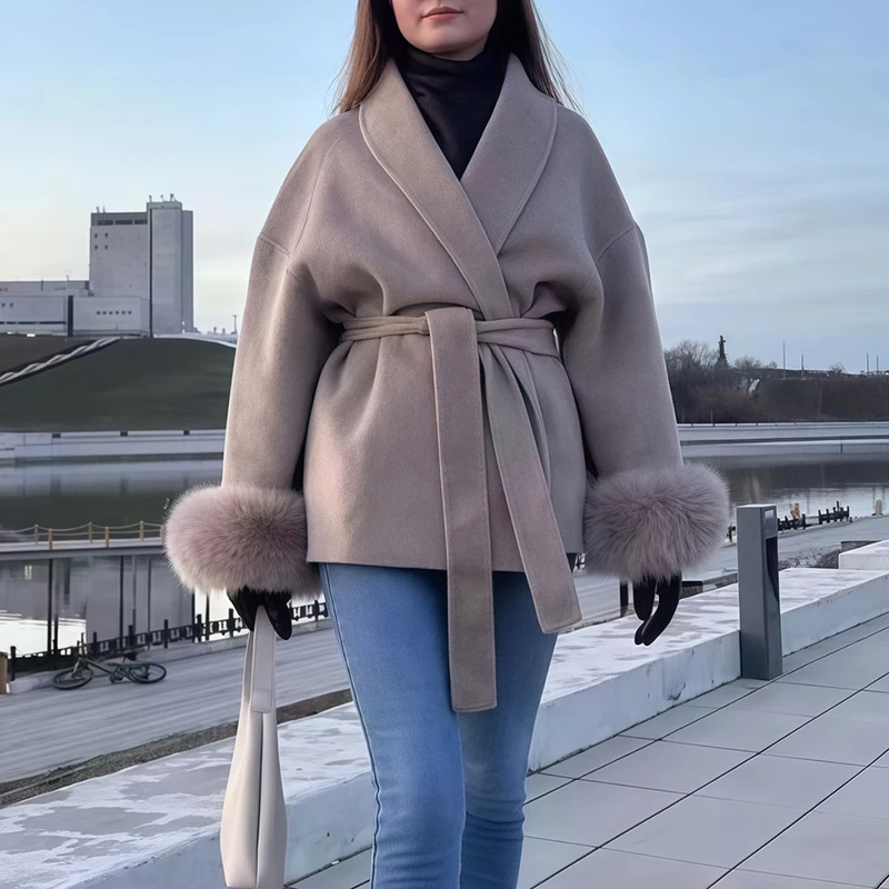 Mode Revers Kurzen Mantel mit Gürtel Neue Feste Pelz Patchwork Spitze Up Oberbekleidung Frauen Woolen Jacke Herbst Dame Strickjacke Elegante