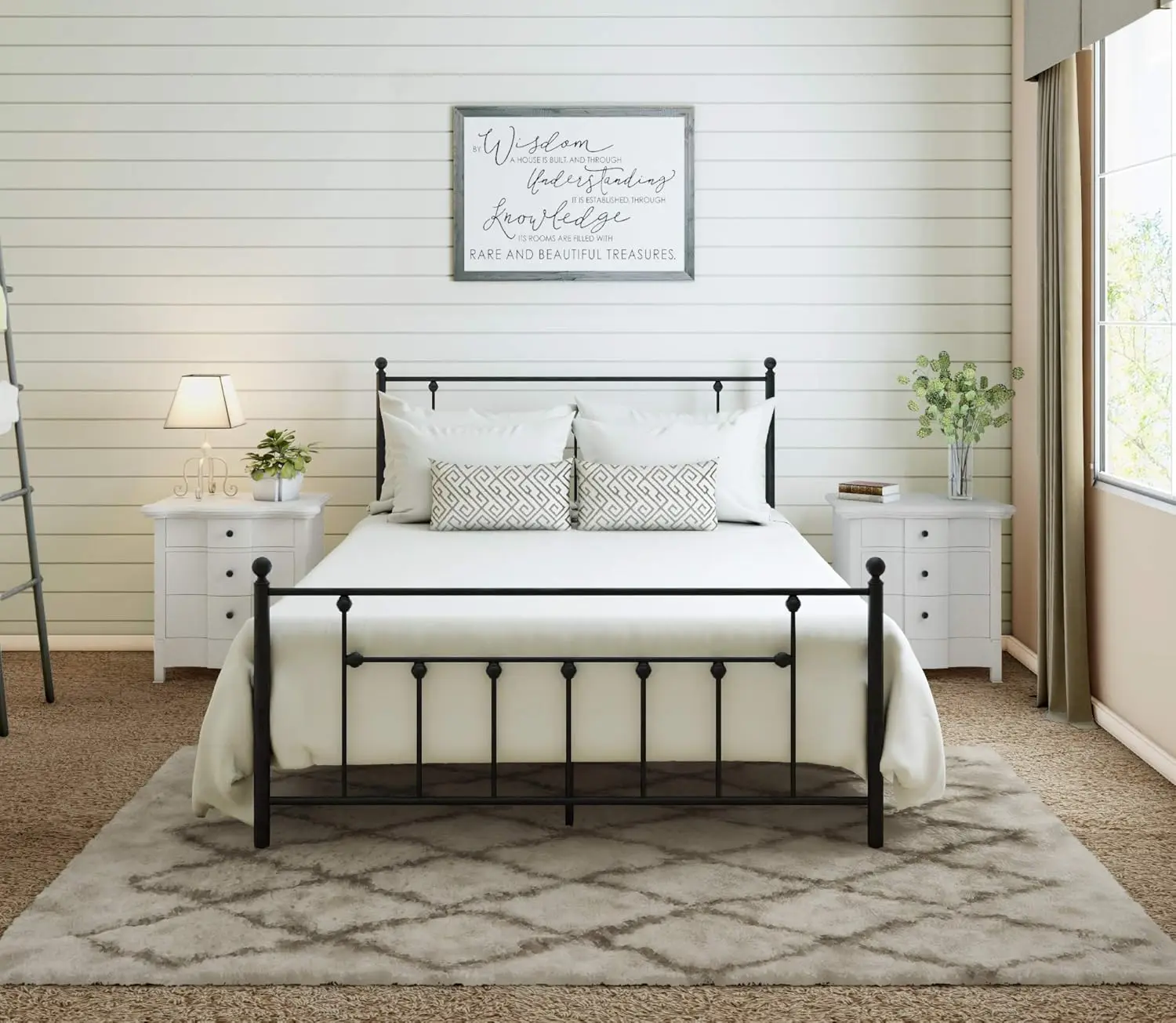 Victoriaanse Queen Size Zwart Ijzeren Bedframe Met Hoofdeinde Voetbord Smeedstaaf Art Zware Stalen Metalen Platform Fundering