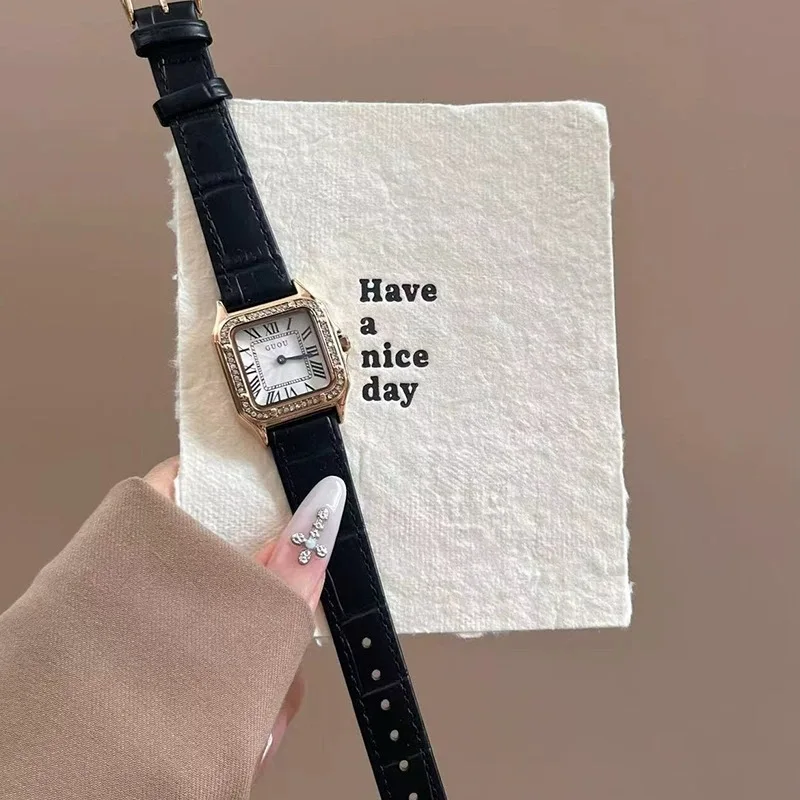 ساعة كاجوال كوارتز عصرية نسائية جديدة لعام 2026 ، ساعة يد نسائية جديدة ، إكسسوارات نسائية ، هدايا للنساء ، ساعات عصرية