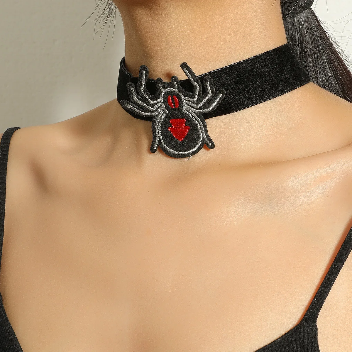 Exaggerated Velvet Black Spider Necklace Gothic Dark Girl Choker Collar Wholesale Jewelry At The Lowest Price Support Bulk Order