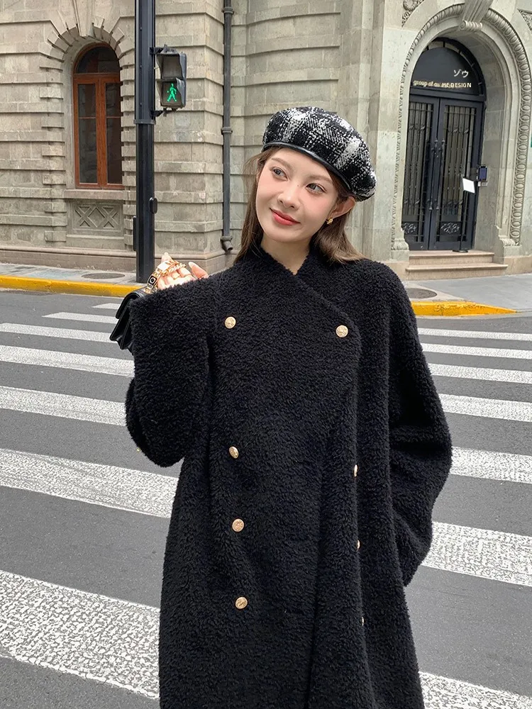 

Пальто из овечьей шерсти Wild Rose Dr 2025: новая женская модель средней длины с интегрированным мехом и кожаными элементами, корейский стиль, длинный рукав