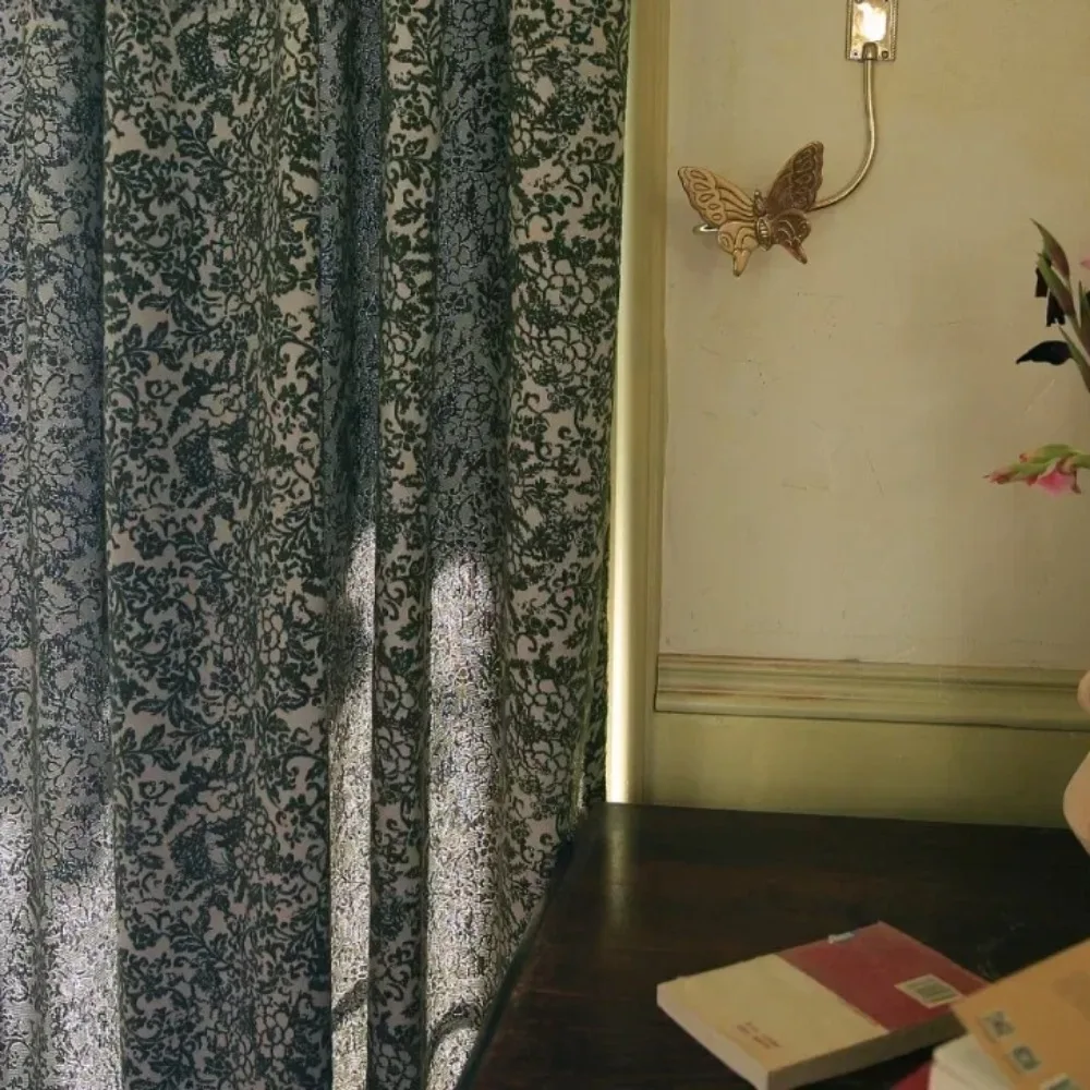 

Ретро легкие роскошные американские зеленые жаккардовые узоры, утолщенные шторы для затемнения, гостиной, кабинета, спальни, балкона, плавающие