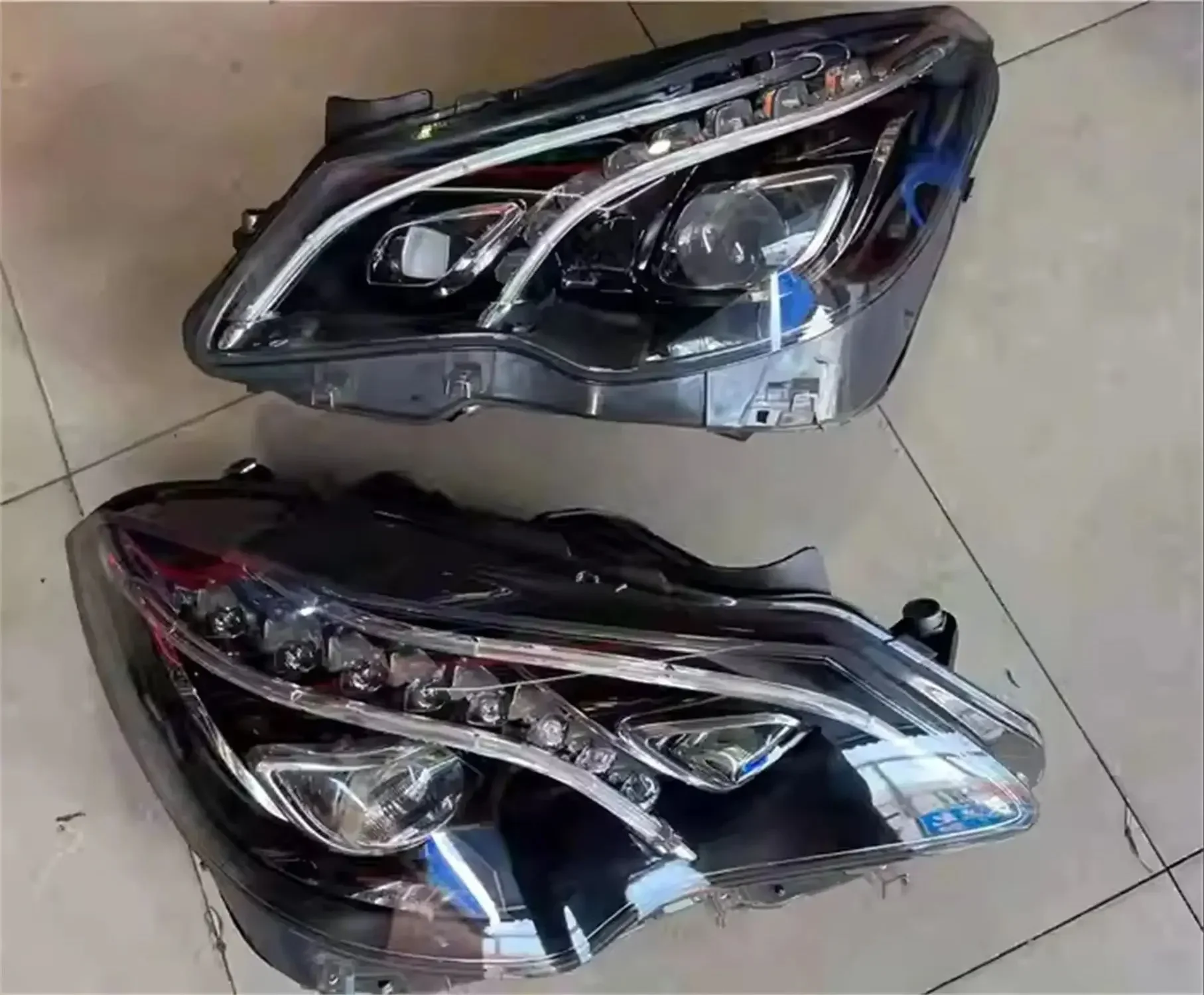 

Led Headlight Daytime Running DRL for Mercedes Benz E-Class copue W207 14-16 Turn signal