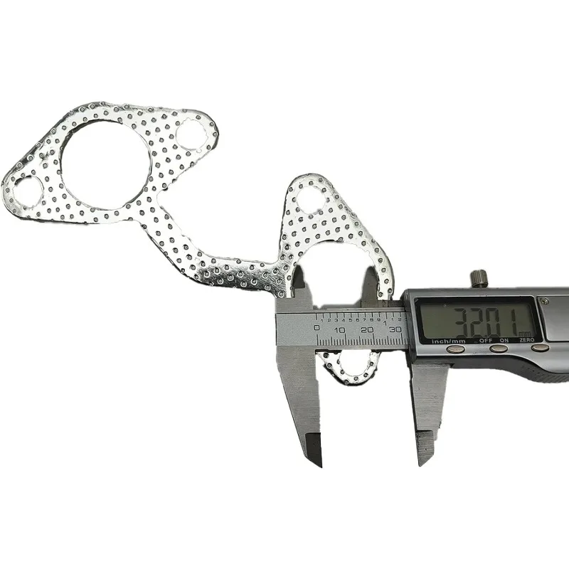 مجموعة حشية العادم وحشية كاتم صوت مشعب العادم 1A091-12360 لمحرك كوبوتا V2203 V2003 V2403 V1902 V1702 V1903