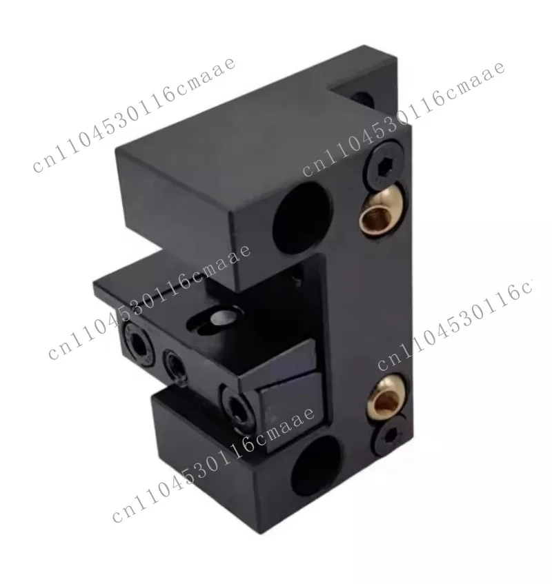 3246-Y172 CNC lathe, high-precision rapid tool holder replacement