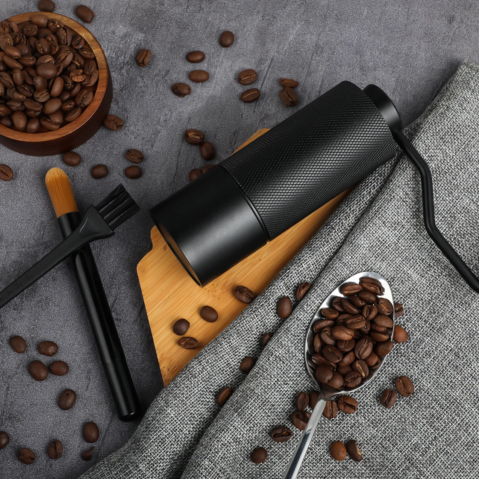Hand-cranked coffee grinder, coffee bean mill, pour-over powder grinder, portable with adjustable coarseness