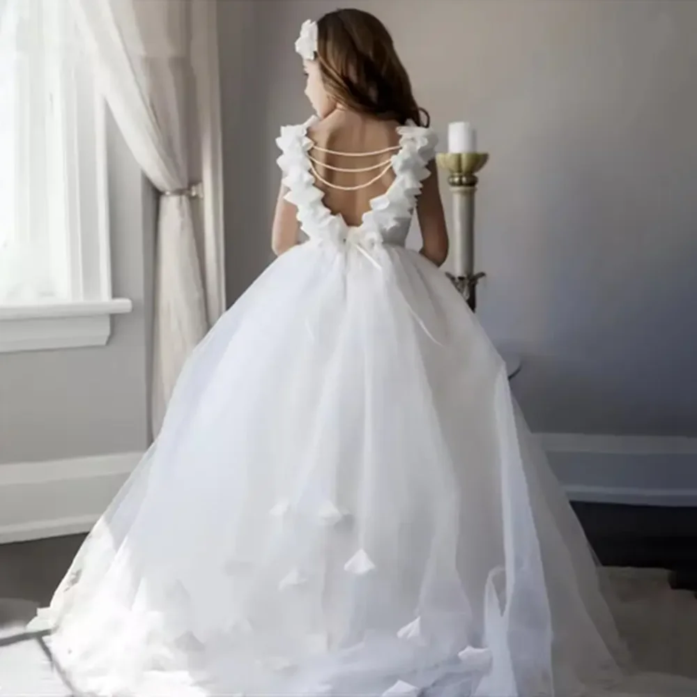 فستان المناولة الأولى مزين باللؤلؤ المطرز بدون أكمام بدون أكمام فستان فتاة الزهور لحفلات الزفاف للأطفال الصغار فستان التواصل المقدس