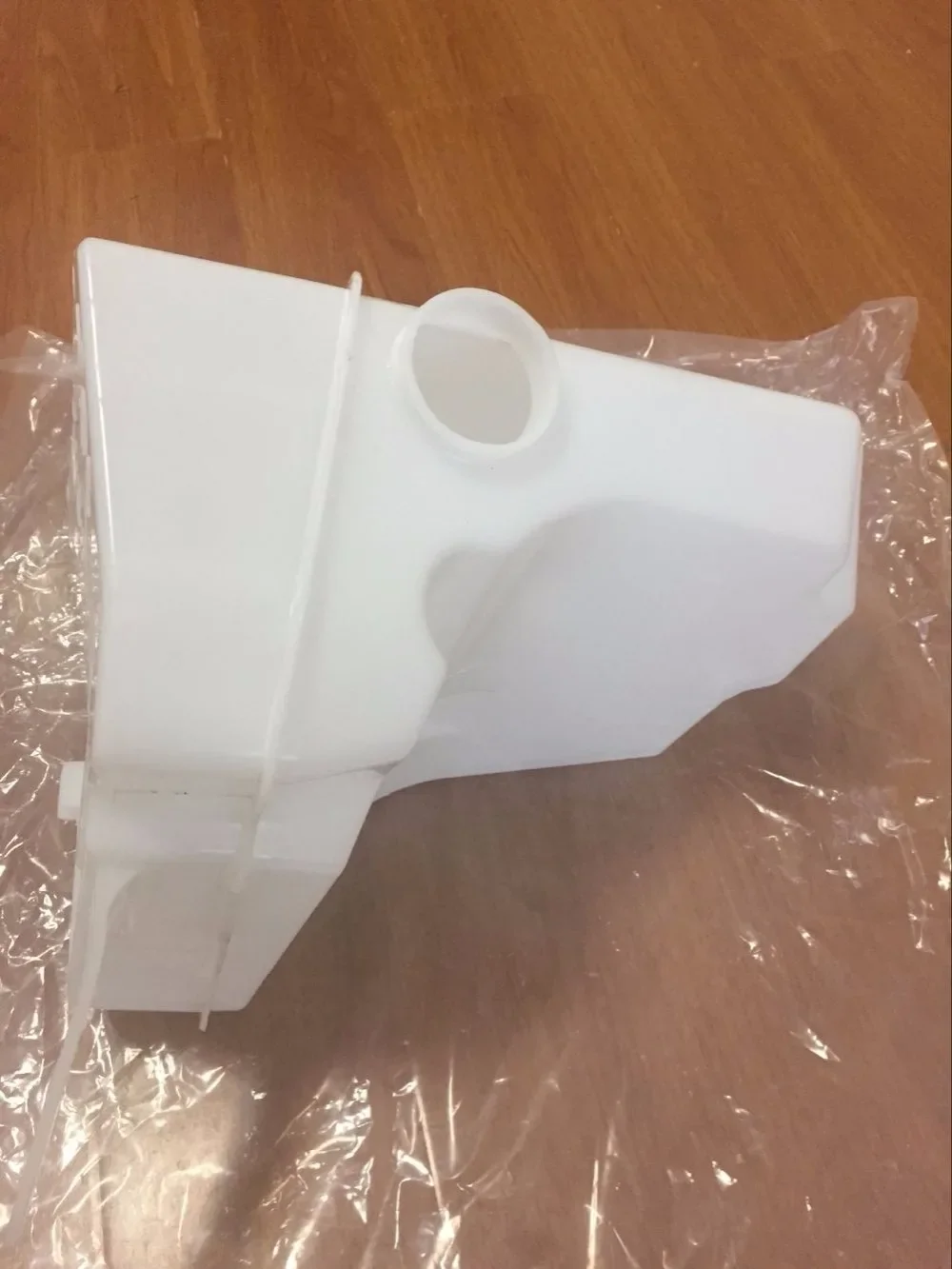 Windshield Washer Fluid Reservoir Tank For MercedesBenz 1638690820